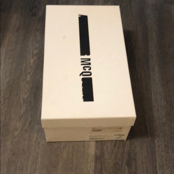 Alexander McQueen Sneaker Box - Picture 2 of 2